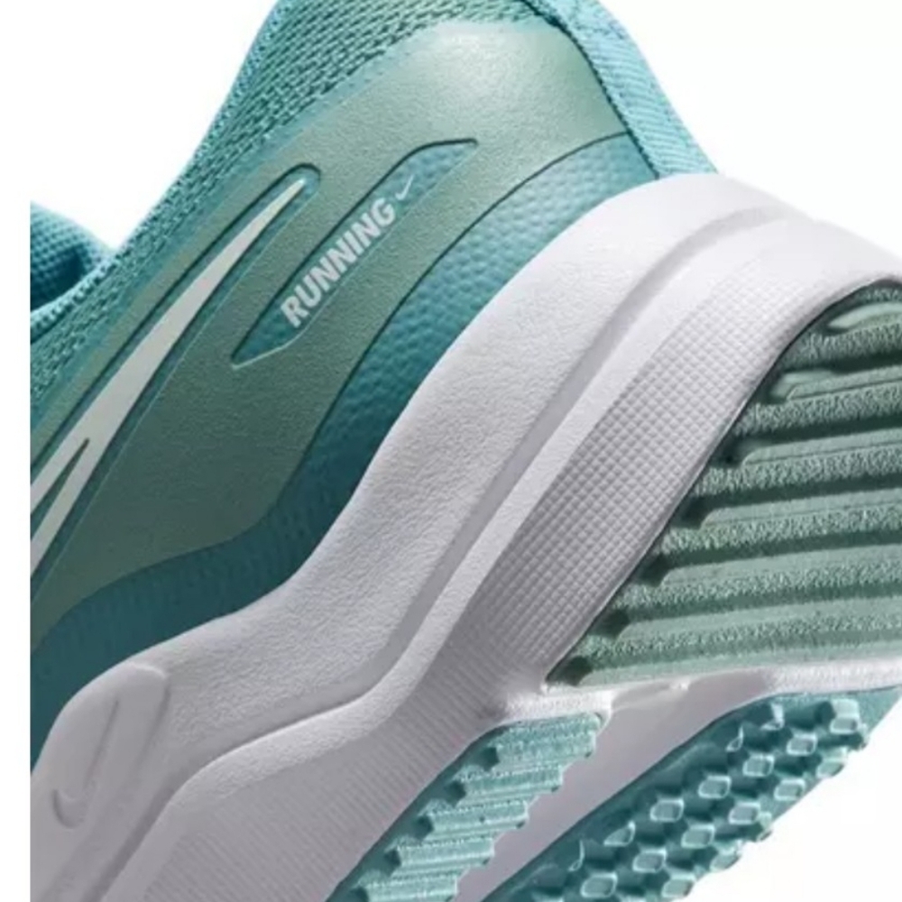 Nike Cosmic Runner "Cannon/Denim Turquoise/White/Sail" Big Girls' - Picture 6 of 8